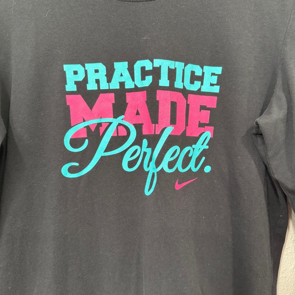 Nike Dri Fit Cotton Long Sleeve Tee Practice Made Perfect Black Size Medium - Picture 2 of 7